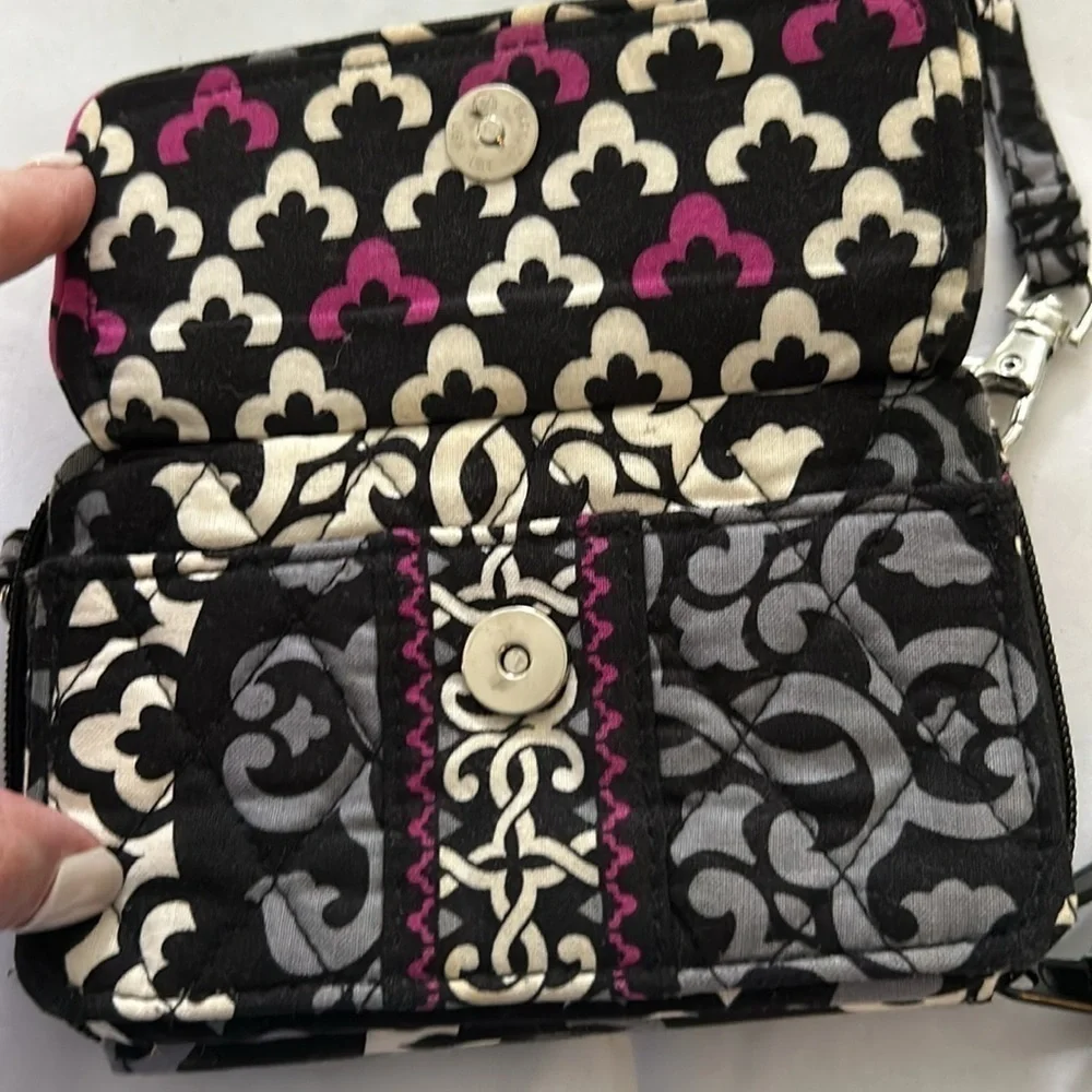 Vera Bradley Wristlet Wallet in Canterbury Magenta